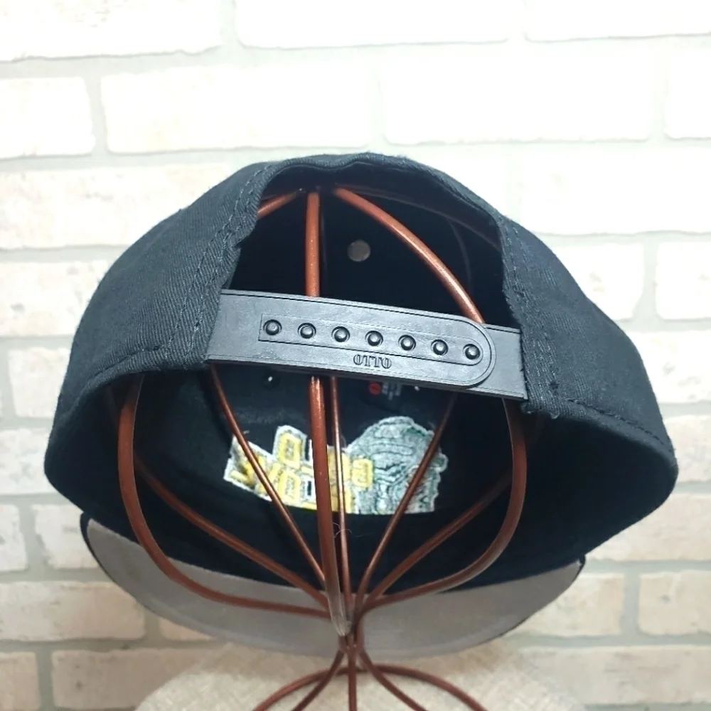 OTTO GOLD GLOVE Gamers Snapback Hat